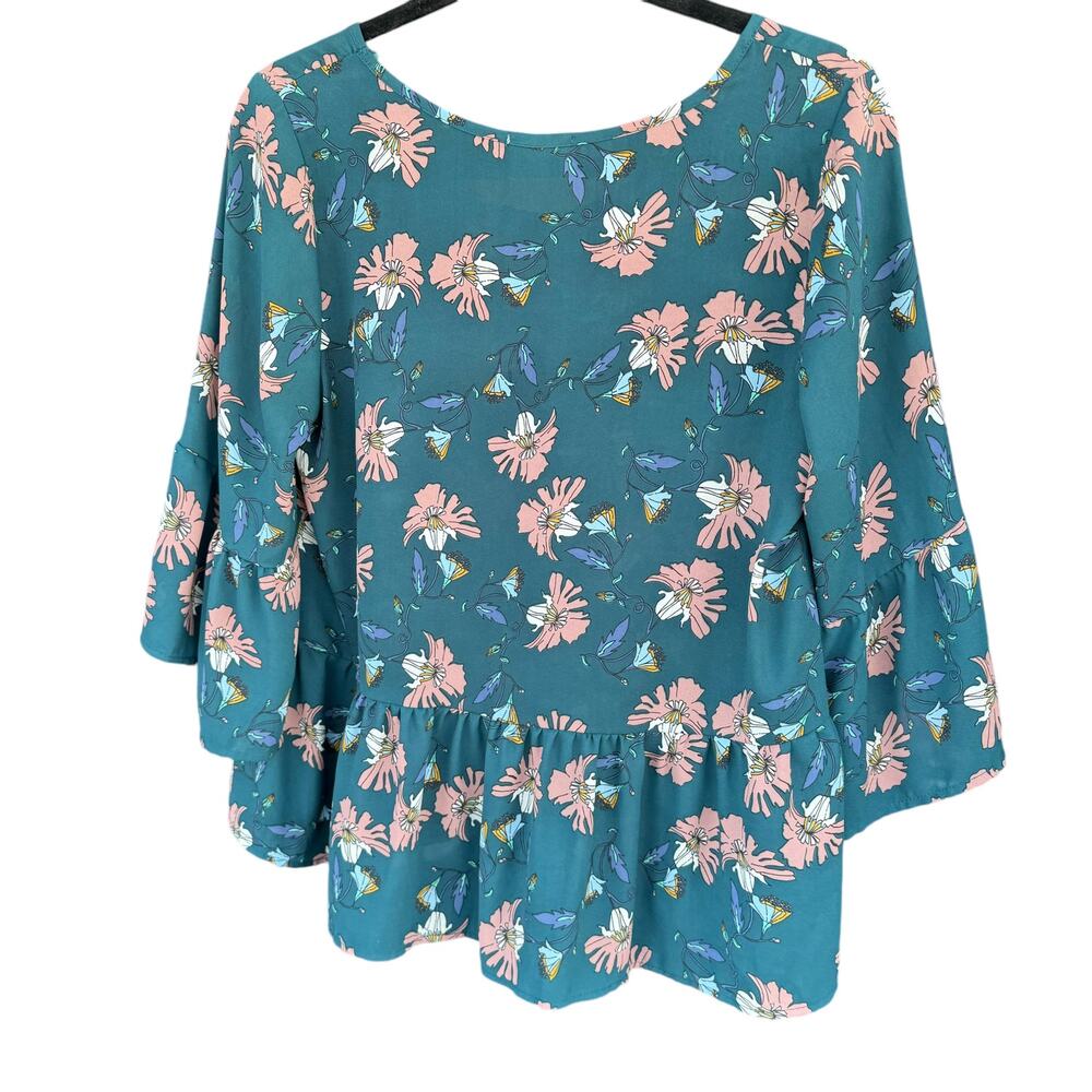 Sienna Sky Floral Flare Sleeve Blouse EUC